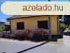 Tiszajen kozpontjban 3 szobs csaldi hz elad