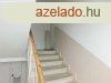 Teljessg ignyvel feljtott, tjpanorms laks Hvz kz