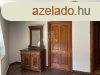 Elad csaldi hz Solymr, 	Templom tr  szomszdsga