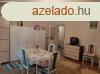 Els emeleti tgla laks garzzsal egytt elad