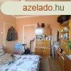Hmesben 3 szobs laks kerttel s garzzsal elad