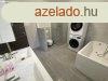 Kiad a Hunyadivrosban jpts csaldi hz