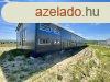 Elad 240m2-es Raktr, Gdll