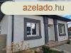 jpts csaldi hz medencvel kivl ron Balatonszabadib