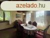 Modern, feljtott vidki rezidencia lovas kzponttal s tel