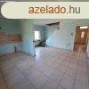 Gombn feljtst ignyl 150 m2 hz, 916 m2 telek