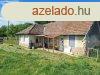 Elad csaldi hz csendes utcban Osztopnban!
