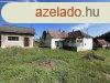 A feny hazjban Surdon elad feljtand csaldi hz