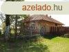 Elad csaldi hz Lajosmizse, 	A vros szln, belterleten.