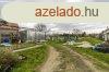 Elad csaldi hz Talms, 	Csendes utcban