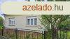 Elad csaldi hz Sjtr, 	kltzhet hz nagy telekkel!