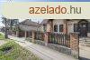 Izsfalvn elad egy 90 m2-es, 4 helyisges hz 637  m2-es t