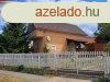 Hajdsmsonban, 82 m2-es, 3 szobs, csaldi hz, 32 m2-es k