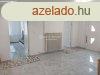 Elad feljtott hz, Izskon