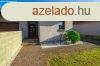 Nappali+ 4 szobs 178nm-es hz, dupla garzs, 850nm telken -