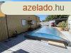 Elad Csaldi hz medencvel, wellness rszleggel. - Csr