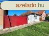 Elad csaldi hz Fegyvernek kzpontjban!