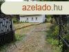 4 csaldi hz, pinckkel, garzzsal egytt elad Balatoneder