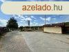 Kaposvrtl pr kilomterre a 610-s ft mellett elad egy, 