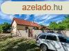 Elad csaldi hz Dvod, 	Falukzponthoz kzel
