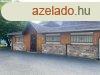 Szolnokon a Szchenyi vrosrszen kiad egy tterem, vendgl