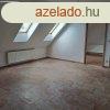 Monor kzpontban jszer 60 m2-es, 2 szoba + nappalis lak