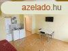 Bogcson apartman s csaldi hz csendes utcban, frdhz k